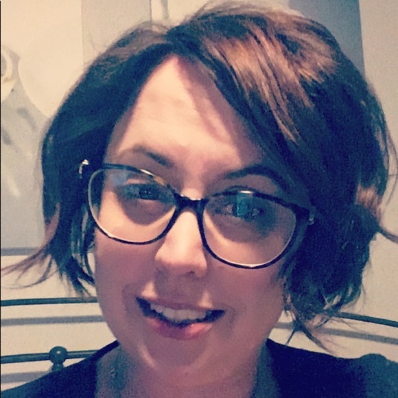 Meet your Posher, Heather - Picture 2 of 2